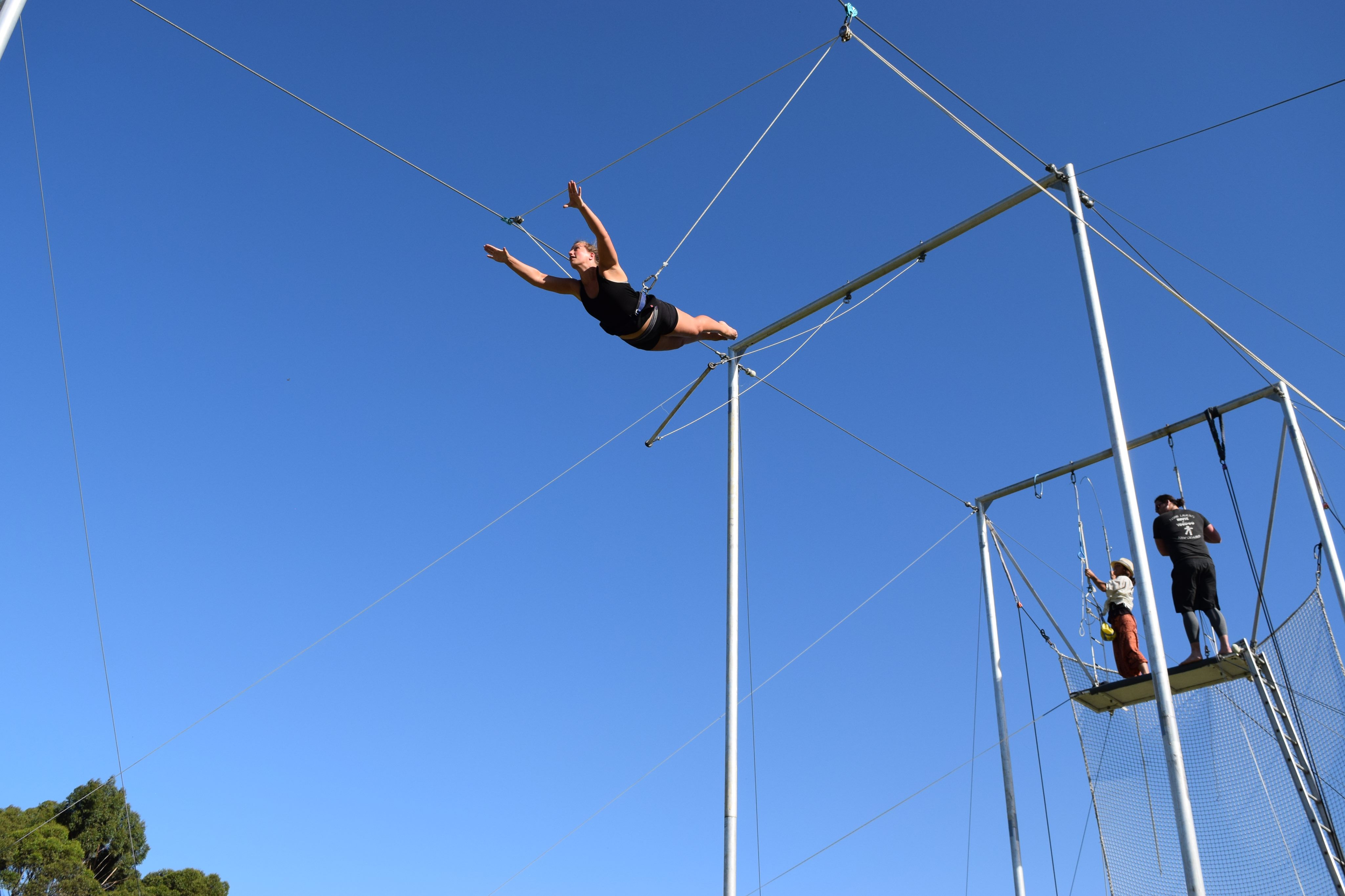 Adult flying trapeze class at Hawkes Bay